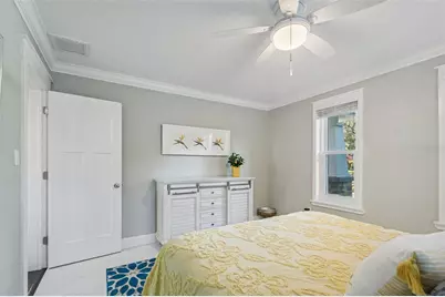427 Villagrande Avenue S, Saint Petersburg, FL 33707 - Photo 34