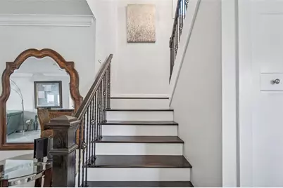 427 Villagrande Avenue S, Saint Petersburg, FL 33707 - Photo 20