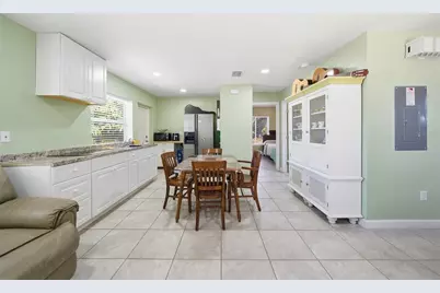 1420 19th Avenue W, Bradenton, FL 34205 - Photo 12