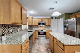 3181 Deltona Blvd, Spring Hill, FL 34606 - Photo 2