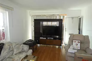 4324 Tahitian Gardens Cir, Holiday, FL 34691 - Photo 4