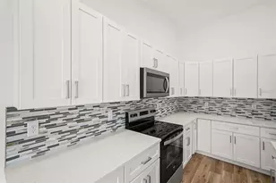 14586 Mocking Wren Rd, Weeki Wachee, FL 34614 - Photo 8