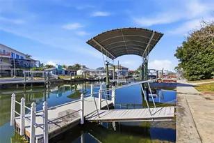 15631 Bertram Dr, Hudson, FL 34667 - Photo 2