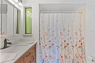 60 Durham Ct, Palm Harbor, FL 34683 - Photo 10