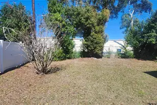 5609 Sunshine Park Dr, New Port Richey, FL 34652 - Photo 4