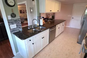 7160 Green Abbey Way, Spring Hill, FL 34606 - Photo 6