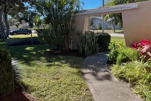 11177 Bella Loma Dr, Largo, FL 33774 - Photo 4