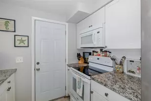 3645 Colonial Hills Dr, New Port Richey, FL 34652 - Photo 14