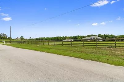 8424 E Zephyr Wing Court, Floral City, FL 34436 - Photo 6