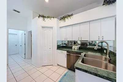 11415 Windstar Court, New Port Richey, FL 34654 - Photo 12