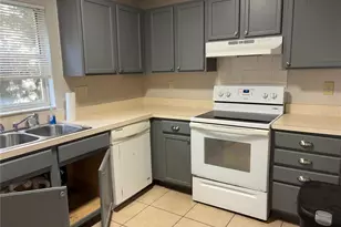 5822 Congress St, New Port Richey, FL 34653 - Photo 2