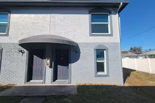 5122 Temple Heights Rd, Tampa, FL 33617 - Photo 1