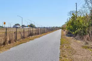 2873 Storybrook Preserve Dr, Odessa, FL 33556 - Photo 80