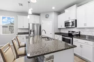 2873 Storybrook Preserve Dr, Odessa, FL 33556 - Photo 10