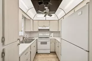 4533 Marine Pkwy, New Port Richey, FL 34652 - Photo 18