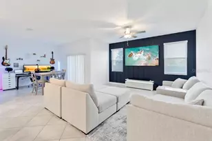 8241 Cor Pne Wy, New Port Richey, FL 34655 - Photo 4