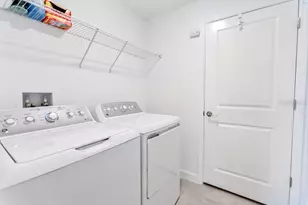 8241 Cor Pne Wy, New Port Richey, FL 34655 - Photo 14