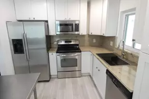 1312 57th Ave N, Saint Petersburg, FL 33703 - Photo 2