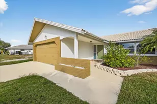 4001 Topsail Trail, New Port Richey, FL 34652 - Photo 2