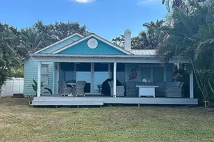 1742 Sunset Dr, Clearwater, FL 33755 - Photo 1