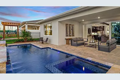 575 Hammock Oaks Boulevard, Lady Lake, FL 32159 - Photo 2