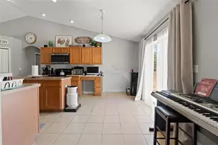 15335 Fleetwood Rd, Weeki Wachee, FL 34614 - Photo 20