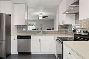 3919 Carroll Pines Ct, Tampa, FL 33614 - Photo 24