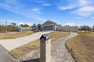13046 Kildeer Rd, Weeki Wachee, FL 34614 - Photo 2
