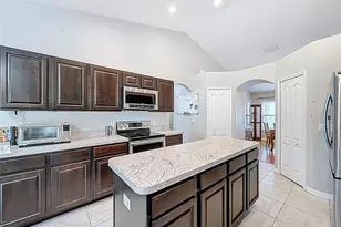 13046 Kildeer Rd, Weeki Wachee, FL 34614 - Photo 10