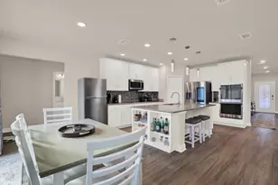 11208 Seattle Wren Ave, Weeki Wachee, FL 34614 - Photo 10