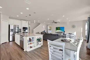 11208 Seattle Wren Ave, Weeki Wachee, FL 34614 - Photo 12