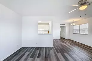 202 Bedford Trail, Sun City Center, FL 33573 - Photo 10