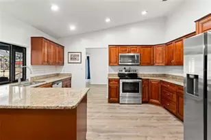 18723 Floralton Dr, Spring Hill, FL 34610 - Photo 22