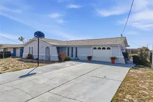 13701 Veronica Dr, Hudson, FL 34667 - Photo 1