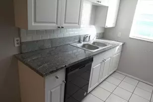 11812 Alpine Pkwy, Port Richey, FL 34668 - Photo 6