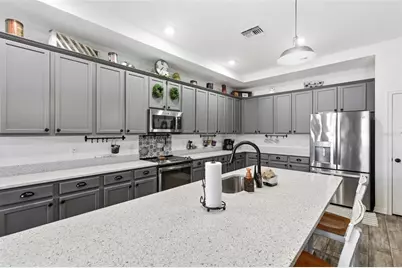 895 Old Windsor Way, Spring Hill, FL 34609 - Photo 12