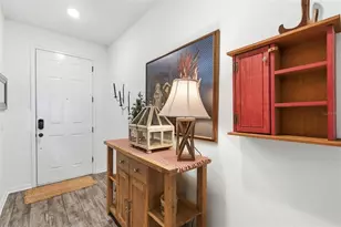 895 Old Windsor Way, Spring Hill, FL 34609 - Photo 6