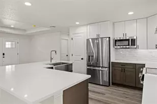 7414 Balsam St, Spring Hill, FL 34606 - Photo 12