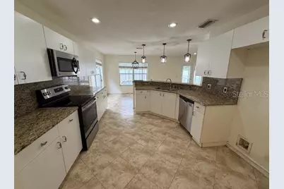 11722 Crest Creek Drive, Riverview, FL 33569 - Photo 4