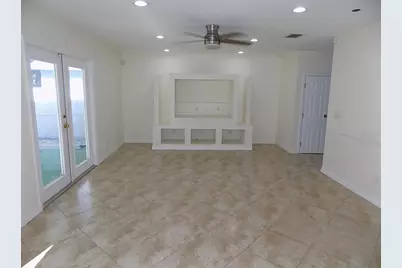 11722 Crest Creek Drive, Riverview, FL 33569 - Photo 2