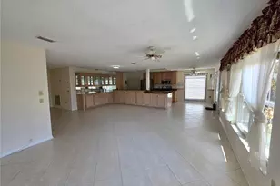 2376 Bent Pine Ct, Spring Hill, FL 34606 - Photo 4