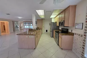 2376 Bent Pine Ct, Spring Hill, FL 34606 - Photo 8