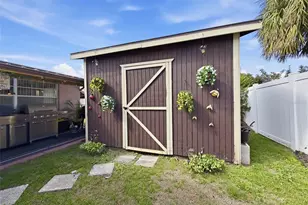 3529 Garfield Dr, Holiday, FL 34691 - Photo 40