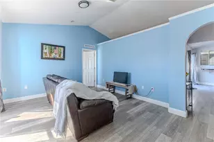 5437 Freeport Dr, Spring Hill, FL 34606 - Photo 4