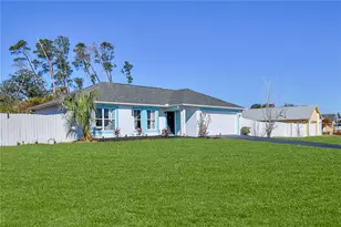 5437 Freeport Dr, Spring Hill, FL 34606 - Photo 2