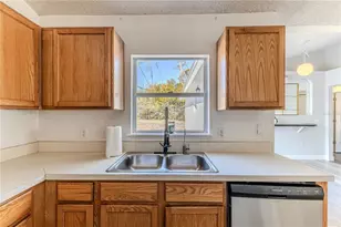 5437 Freeport Dr, Spring Hill, FL 34606 - Photo 12