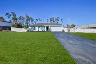 5437 Freeport Dr, Spring Hill, FL 34606 - Photo 2