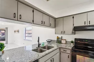 6324 Bonnie Bay Cir N, Pinellas Park, FL 33781 - Photo 16