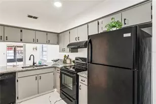 6324 Bonnie Bay Cir N, Pinellas Park, FL 33781 - Photo 14