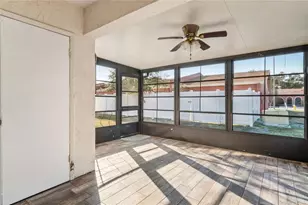 6324 Bonnie Bay Cir N, Pinellas Park, FL 33781 - Photo 30